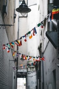 internationell marknadsföring 3 Betydelsen av internationell marknadsföring: vad är internationell marknadsföring, i företag , Globalisering och anpassning, Hållbar utveckling